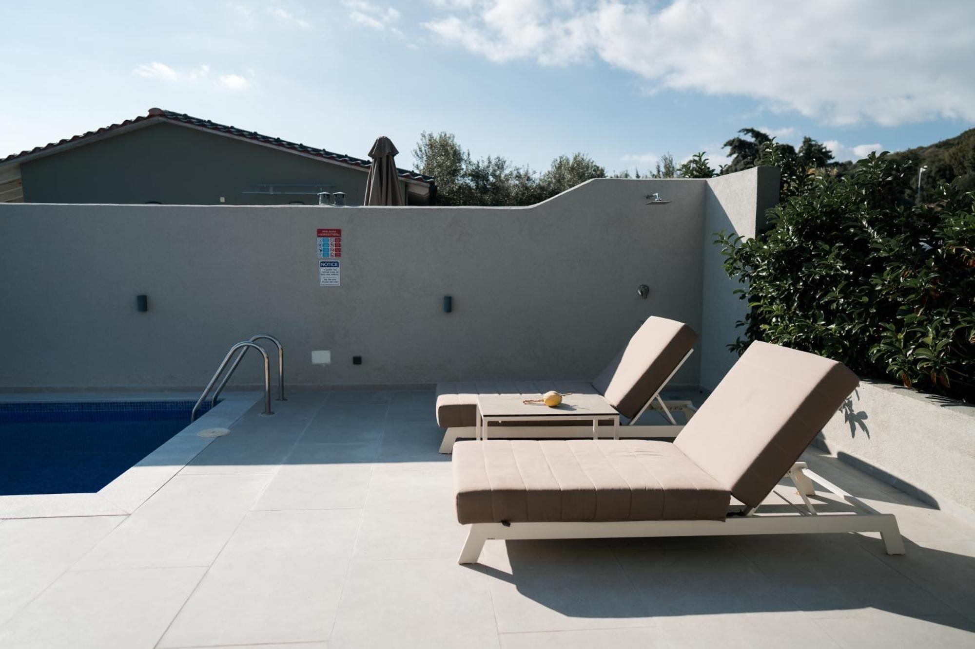 Aegean View Villa Loutra Elevtheron Extérieur photo